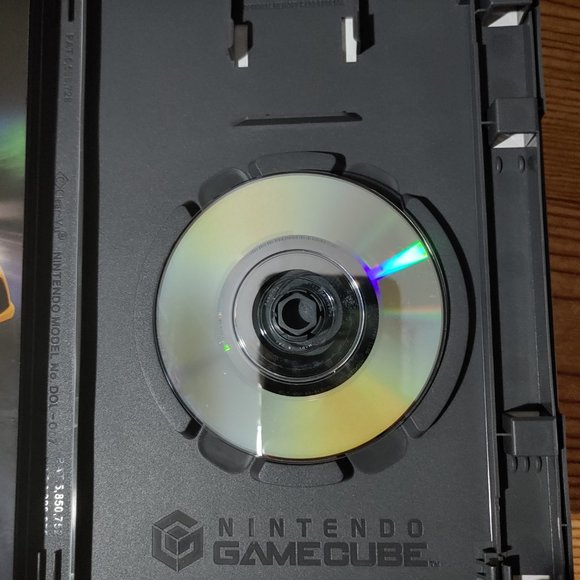 Need For Speed “Hot Pusuit 2” Nintendo Gamecube Black Label (CIB) - Picture 4 of 5